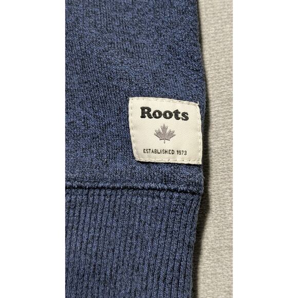 Roots Men’s Medium Hoodie Blue Pullover Sweatshirt Logo Kangaroo Pocket - Picture 4 of 11